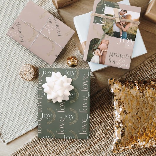 Love Joy Grateful for You Modern Photo Collage Inpakpapier Vel