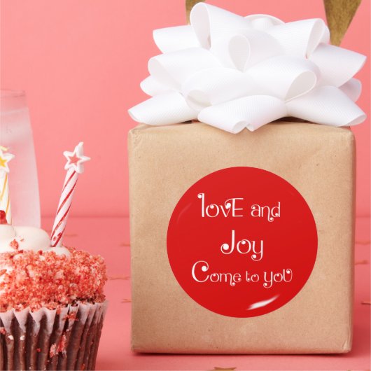 Love & Joy komt naar uw kerstfeest Ronde Sticker (Feest)