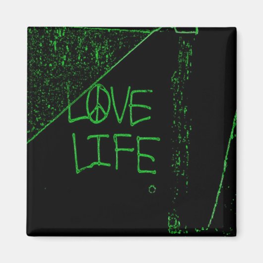 Love Life Graffiti Magnet - Neon Green (Voorkant)