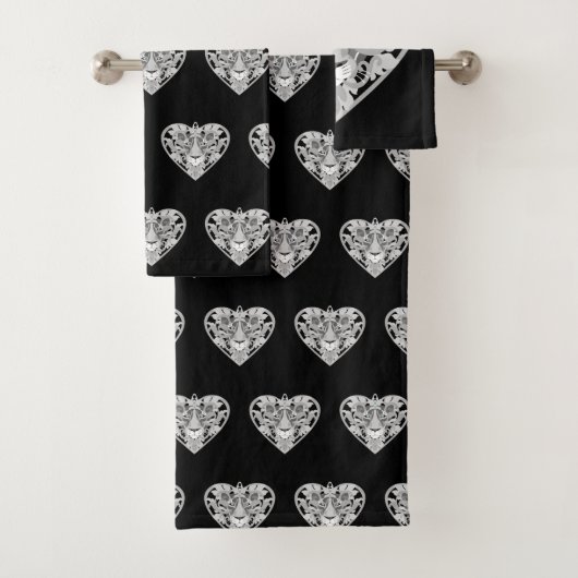 Love Lioness Locket-handdoekset Bad Handdoek (Insitu)