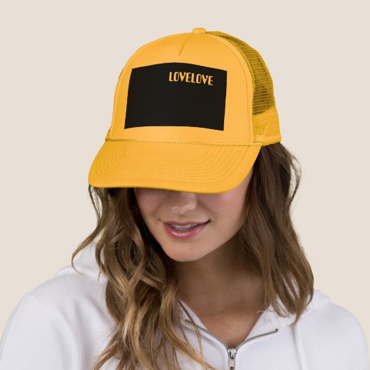 Love Love Trucker Pet (In situ)