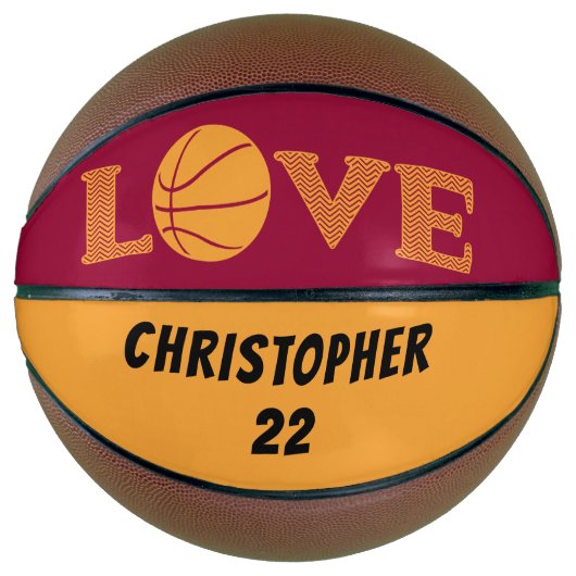 LOVE Maroon Red en Golden Yellow gepersonaliseerd Basketbal (Voorkant)