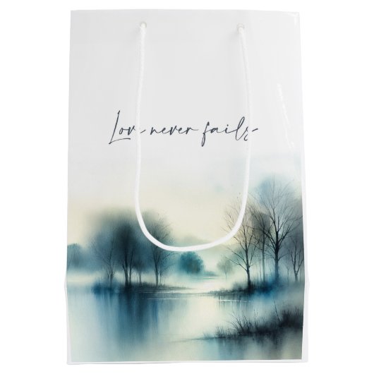 Love never fails medium cadeauzakje (Achterkant)