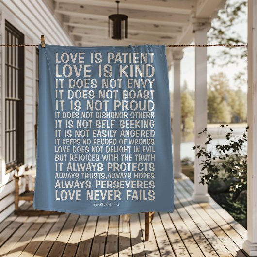 Love Never Fails Sherpa Blanket Sherpa Deken