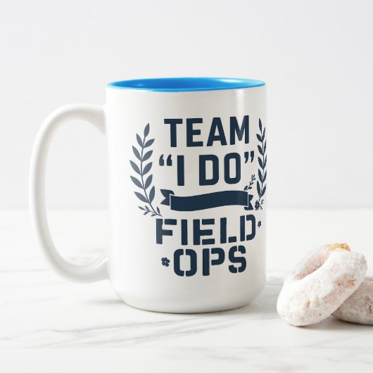 Love On The Itinerary | Halloween Gifts Tweekleurige Koffiemok (Met donut)