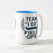 Love On The Itinerary | Halloween Gifts Tweekleurige Koffiemok (Voorkant rechts)