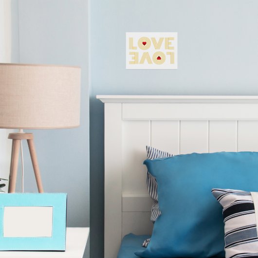 "LOVE" Ondersteboven woord en rode harten Folie Afdrukken (Insitu (Slaapkamer))