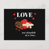 Love One Chocolate in Time Funny Quote Feestdagenkaart (Voorkant)