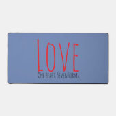 Love - One Heart. Seven Forms Desk Mat (Voorkant)