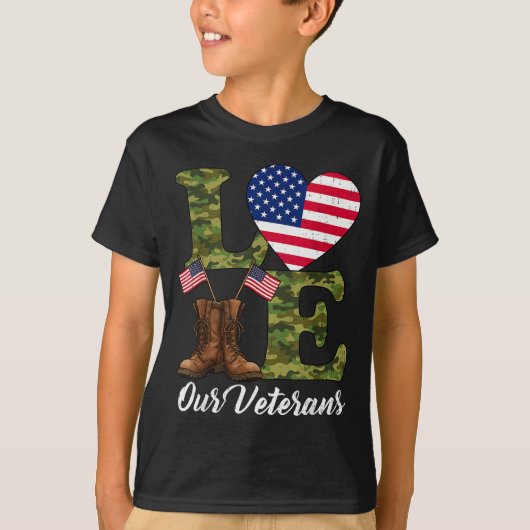 Love Our Veterans Usa Flag Heart Patriotic Army Mi T-shirt (Voorkant)