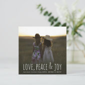 Love Peace & Joy Whimsical Script Kerstfoto Feestdagenkaart (Staand voorkant)