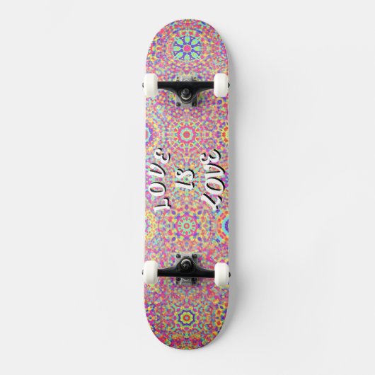 Love Pride Skateboard (Voorkant)