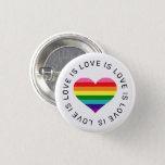 Love Rainbow Heart Gay Pride Ronde Button 3,2 Cm<br><div class="desc">Liefde is liefde. Liefde heeft geen grenzen. Met deze 8-kleurige regenboogstriped hartknop / pin met de moderne 'Love is Love is Love is Love... ' zwarte tekst die het ontwerp lijst,  vieren we uw steun voor de LGBTQ-gemeenschap. Inclusief een schone witte achtergrond.</div>