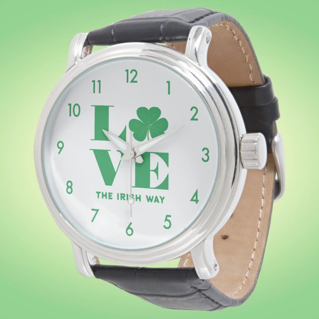 Love Shamrock Clover Irish Custom Text Groen Wit Horloge (Creator heeft geüpload)