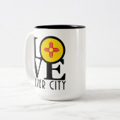 LOVE Silver City 15oz Tweekleurige Koffiemok (Voorkant links)