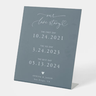 Love Story Heart Steel Blue Wedding Tijdlijn Reclamebord Met Voetstuk