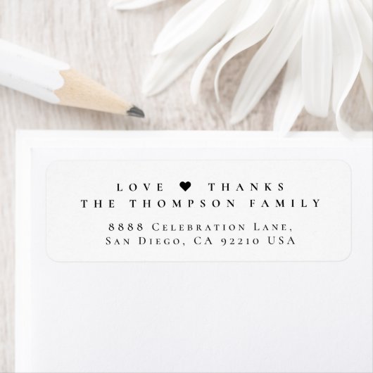 Love & Thanks Family Elegant Minimalist Mailing Etiket (Insitu)