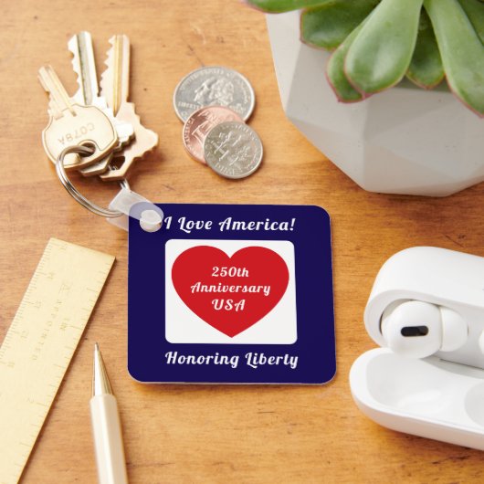 Love the USA Patriotic Red White Blue Heart 250th Sleutelhanger (Bureau)