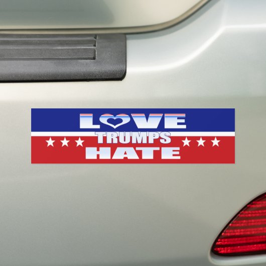 Love Trumps Hate Bumpersticker (Op auto)