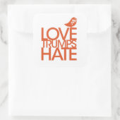Love Trumps Hate Sticker (Tas)