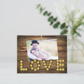 LOVE Verlichte Rustieke Bord Foto Opslaan Datum An Aankondigingskaart (Staand voorkant)