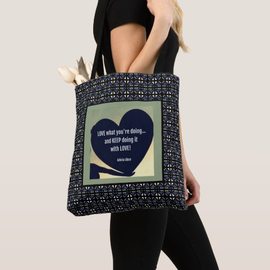 LOVE Wat Je Doet Tote van Adiela Akoo Bag (Dichtbij)