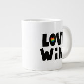 Love Wins Grote Koffiekop (Voorkant rechts)