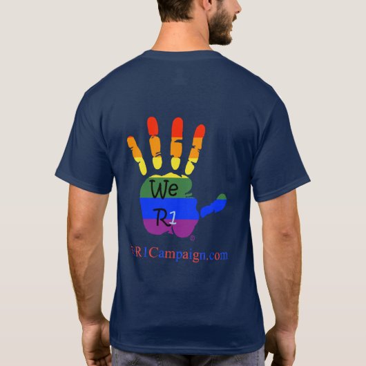Love Wins, met het We R1 Campaign T-shirt (Achterkant)