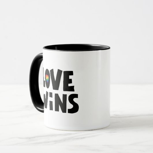 Love Wins Mok (Voorkant links)