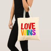 Love Wins Rainbow Gay Pride Tote Bag (Voorkant (product))