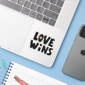 Love Wins Sticker (Laptop met iPhone)