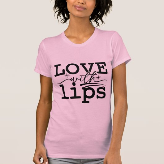 Love with Lips Kissmark Valentine Typography T-shirt (Voorkant)