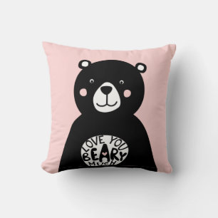 Love you Beary Much Zwarte Beer Lettering Roze Kussen