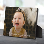 Love You Grandpa Grandchild Photo Gift Fotoplaat<br><div class="desc">De foto van uw kind en de POGING U GRANDPA, of om het even welke tekst, wordt geplaatst direct op het hardboard paneel voor een verbluffend scherp afbeelding met een gemakkelijk veeg schone oppervlakte. Tabletop, op een plank of bureau, is deze plaque met een ingebouwde esel voor een cadeau aan...</div>