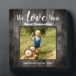 Love You Tunt Desk Photo Fotoplaat<br><div class="desc">Fun rustic wood photodesk plaque. Al tekst is klantgericht en de foto kan gemakkelijk worden veranderd. We houden van je tante met nichtje of neefje...  optie onderaan de plaque. Een unieke gave voor die speciale persoon in je leven.</div>