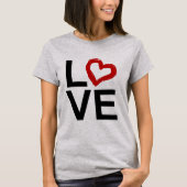 LOVE, zwart en wit met rood kettinghart T-shirt (Voorkant)