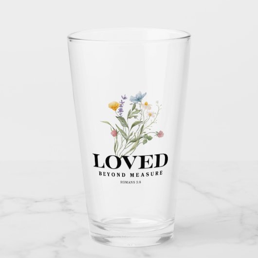 Loved Beyond Measure – Romans 5:8 Christian Bible  Glas (Voorkant)