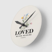 Loved Beyond Measure – Romans 5:8 Christian Bible Ronde Klok (Hoek)