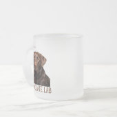 Loved By A Chocolate Lab Labrador Dog Lover Matglas Koffiemok (Voorkant links)