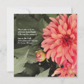 Lovely Coral Dahlia Wedding Invitation Kaart (Achterkant)