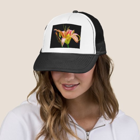 Lovely Daylily II Apparel en Gifts Trucker Pet (In situ)