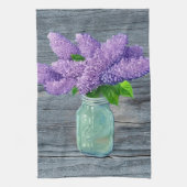 Lovely Lilacs in Rustic Mason Jar Theedoek (Verticaal)