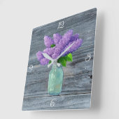 Lovely Lilacs in Rustic Mason Jar Vierkante Klok (Hoek)