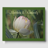 Lovely Lotus Blossom Gastenboek (Voorkant)