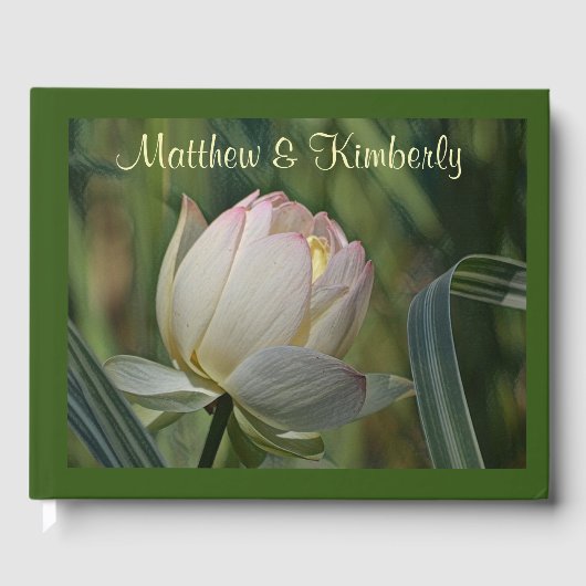 Lovely Lotus Blossom Gastenboek (Voorkant)
