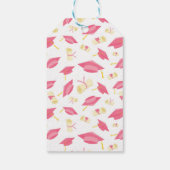 Lovely Pink Chic Graduation Cap in Diploma Pattern Cadeaulabel (Achterkant)
