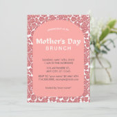 Lovely Pink Floral Moederdag Brunch Uitnodiging (Staand voorkant)