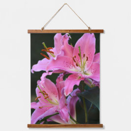 Lovely Pink Lily Blooms Floral Hangend Wandkleed