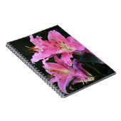 Lovely Pink Lily Blooms Floral Notitieboek (Rechterzijde)