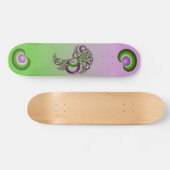 Lovely roze Green Hearts Modern Abstract Fractal Persoonlijk Skateboard (Horizontaal)
